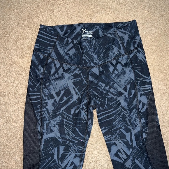 Old Navy Active wear! - Picture 2 of 4